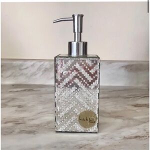 🪞 NWT  nicole miller home mirrored liquid dispenser pump silver home decor